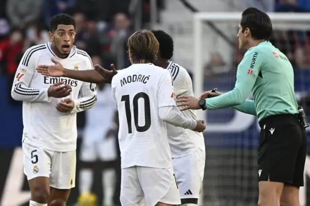 1739970454869058289.jpg 1739970442612.jpg